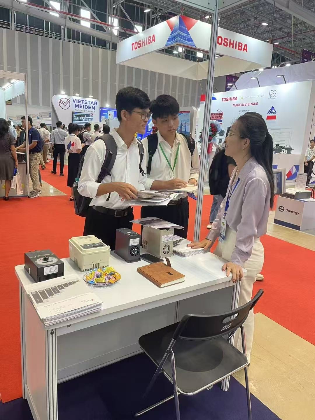 dca7fbce68adbcaeb4938f1c3350358 dca7fbce68adbcaeb4938f1c3350358